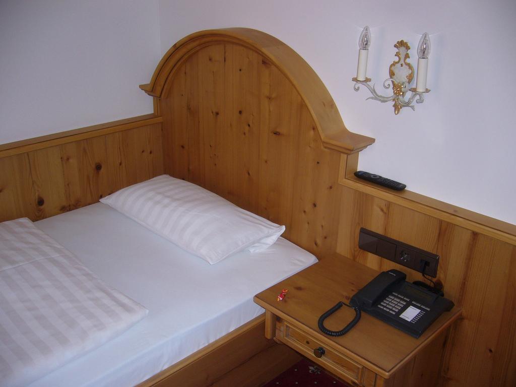 Alpenhotel Pfaffenwinkel Peiting Esterno foto
